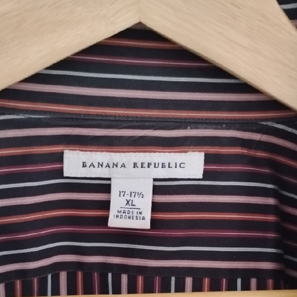 Banana Republic Black and Pink Casual Button Down Shirt